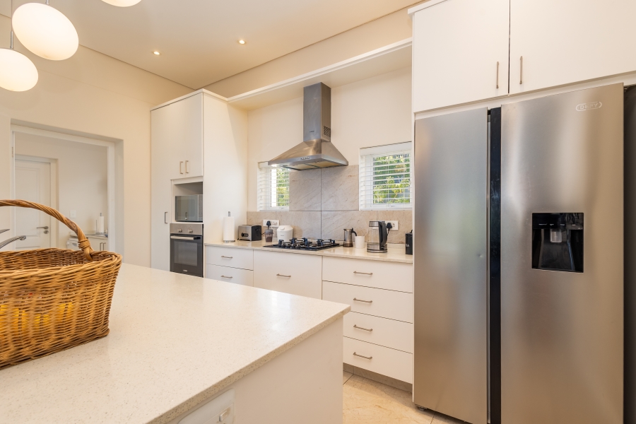 3 Bedroom Property for Sale in Baron View Western Cape